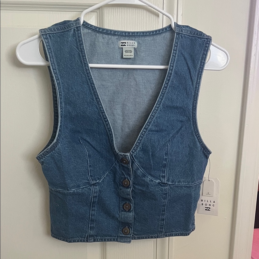 NWT Billabong indigo skies top